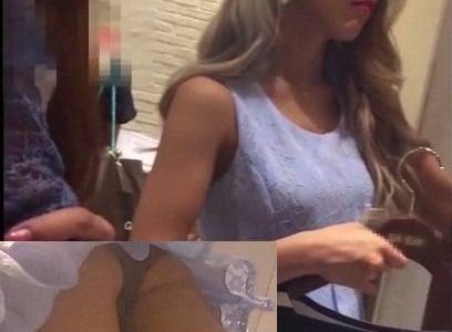モデル級美女 ショップ店員 パンチラ