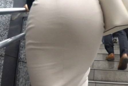 新～特SSSレベルの極上おかず715（フル勃起ビューティOL様の無敵タイスカ爆尻が完全無敵の種付交尾を誘う！無敵HIP！）