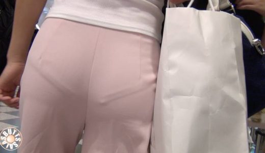 【FHD高画質】ワイドパンツから若さあふれるショーツライン