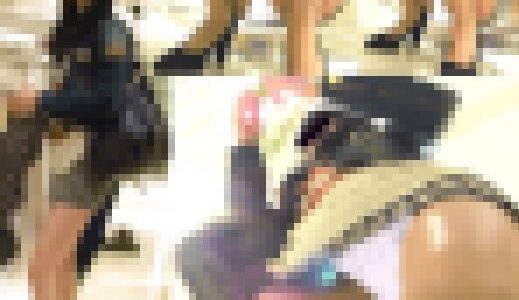 ミニスカ美女のお尻に食い込みPが丸見え盗撮動画