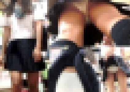 【鬼畜スカートめくりvol37】制服美少女のパンツとブラが丸見え連続めくり盗撮動画