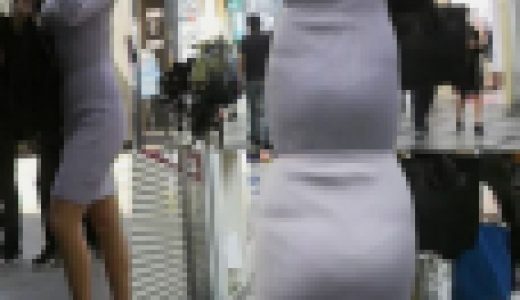 ムチムチbodyパンティー透けてるピンクワンピの美人お姉さん