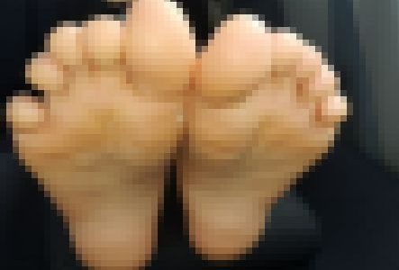 No.19 〇校2年紗季ちゃんの足裏