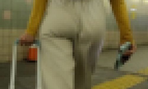 尻肉ぶりんぶりんのブロンズギャル