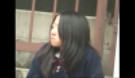 【素人パンチラ】黒髪童顔の小娘