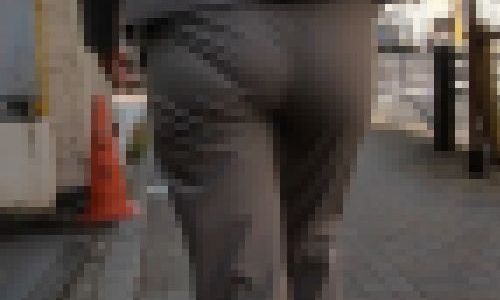 スコスコしたくなるパンティラインOL