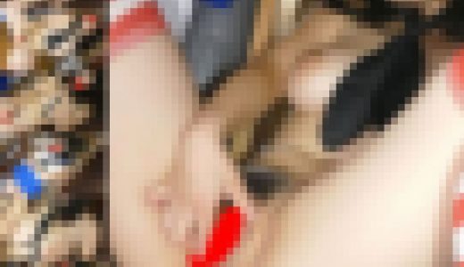 グラドル撮影会。別室で僕だけ特別に見せてくれた声おしころしオナニー04「指ズボ膣イキオナat物置小屋　奇跡の乳が高画質」