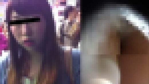 【顔出し】都会の美女のパンティ79