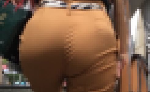 《Part2・自慢のお尻をパッツパツ》 No.1947【お尻のお肉の塊を見せつける】
