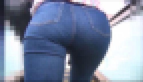 ストーキング撮り！美尻お嬢さん（７日分）