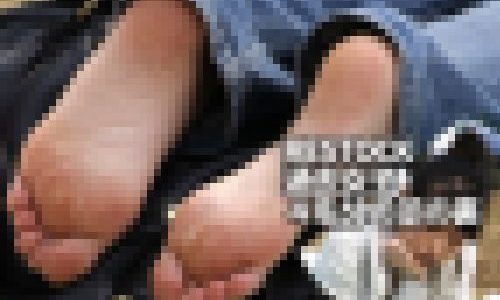 RESTOCK 過去女子４名分の足の裏