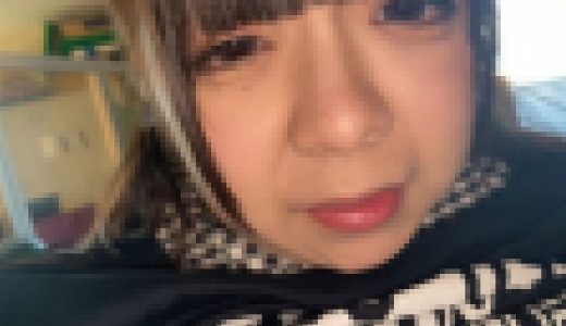 2倍の金額で買い取るから目の前でパンツに染みを付けて #018 [AONA-003-04]