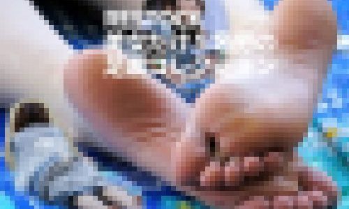 RESTOCK 美女だけ５名分の足裏コレクション
