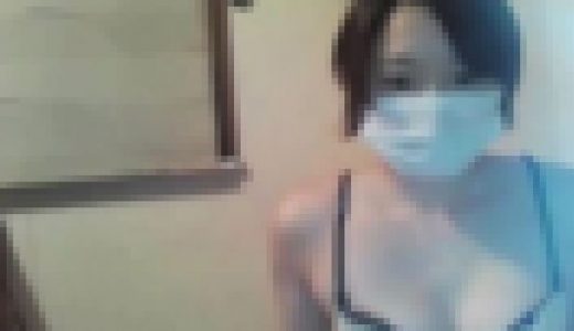 ハスキー声彼女、風邪気味気にせずスッポンポンで