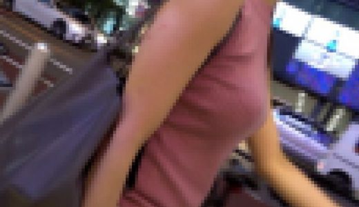 おかず325（ロケット乳なノースリーブ美人お姉様の揺らしの極意！）