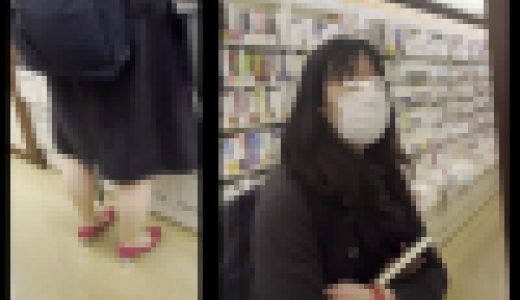 【 スマホで逆さ撮り132】若いってやっぱり正義 若い子のスカート内を撮ってきました ！今夜のオカズ【2名収録】