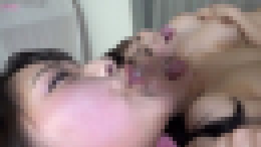 ①渚みつき・弥生みづき・宮沢ちはるちゃんの臭い堪能！朝一の口臭から、舌、唾、舌苔、ワキの臭い嗅がされ、へそ、アソコ、肛門を嗅ぎ尽