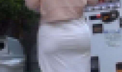 Eさんパート3　パンティーライン　透け　尻
