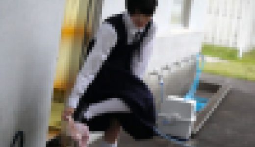 【中～高一貫進学校】華奢ガリボインのショトカ優等生が学校帰りに自撮り露出していたので凸してみた【個撮】