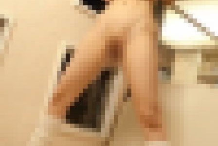 高いところからおしっこ❤️