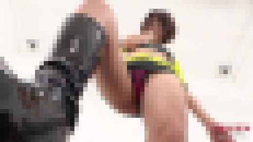 ☆カレン☆’ 　超ミニスカ×長い足！レースクイーンカレンちゃんの足攻め☆足フェチ編