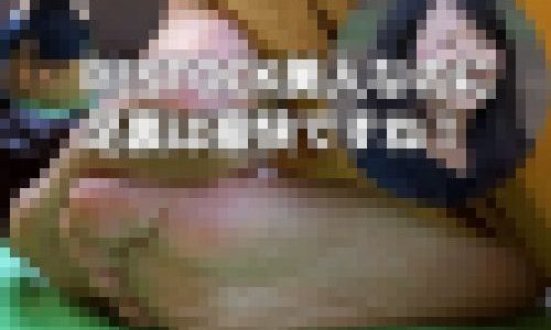 RESTOCK 美人なのに足裏は豪快ですね！他１名