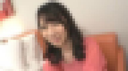 スレンダーで清楚な22歳女子大生が経験少ないアソコを巨根で突かれ顔を歪めて喘ぐ