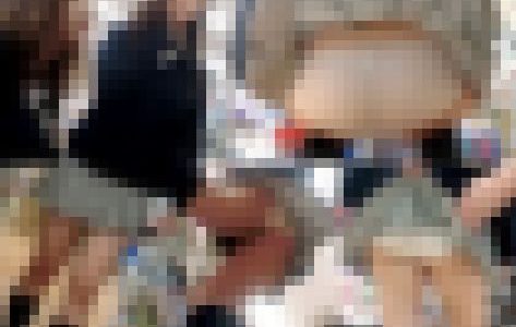 【鬼畜スカートめくり45】無防備制服ギャルがめくられ透けPもろ出し！店内で下半身丸出しめくり～