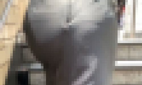 【テカテカデカ尻！】さらにデカ尻を強調するサテン生地のエロタイトスカートOLの登場です。変態エロい清純な肉尻【712】