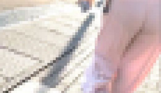 【20代ママの尻】うっすい生地のズボンなので尻の動き丸わかりw 黒いパンツを透けさせながら尻肉むにむに　