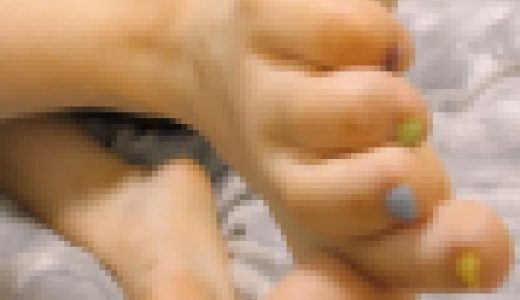 OLの疲れた足動画
