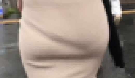 お姉さんの巨尻と美尻