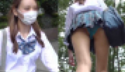 月間動画ランキング2位と同じ女の子です!