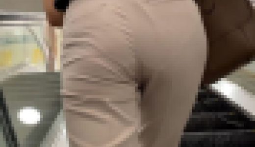 【4k】テーパードパンツ長身美人OLのお尻