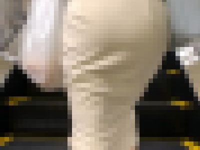 【再販商品SALE】熟女がエスカレーターを闊歩してエロいお尻が小さいタイトスカートに張り出す！熟れた女のエロい肉尻【3】