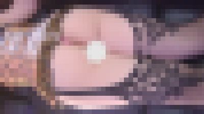 お尻丸出しソファでTバック28
