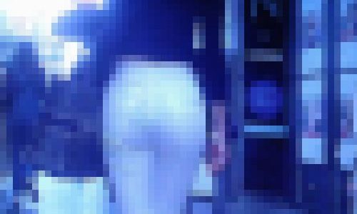 自分的最高傑作のうちの一つ①完全無欠の超絶美女がブランド白ピタパン履いてＴライン透かしてドエロ美尻ヒップ振って歩いてるよ