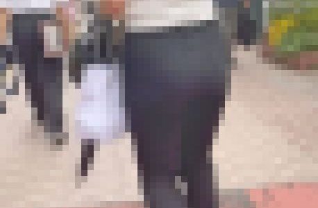 長身＋恵体ワガママボディとスケベな突き出たデカ尻をムニュらせて男を挑発！ 下品なゴージャス肉食系チノパン女編