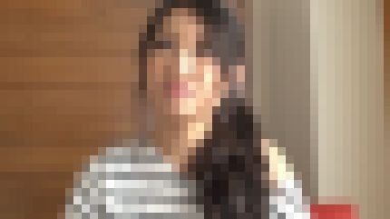 色白美巨乳の22歳OLが奥を激しく突かれて快感に顔を歪め何度も絶頂