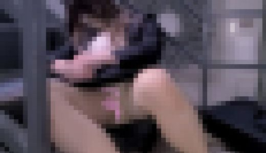 倒れた女性に悪戯。痴態を女性のスマホに記録し、わざと起こす【泥●OLパンチラ】