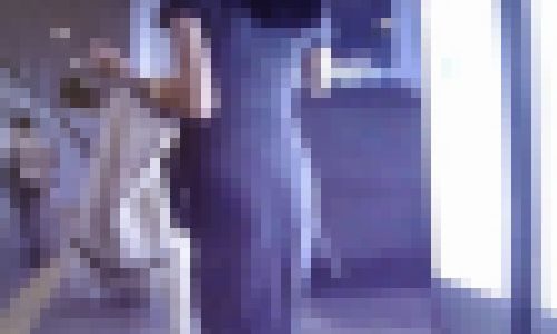 正統派セクシー美女が布生地ピタピタワンピ着て美巨尻をプリつかせて歩いてるよ