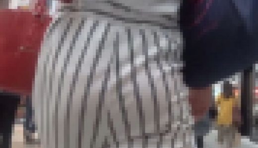 ピンクパンティがスケスケな肉尻ギャル！