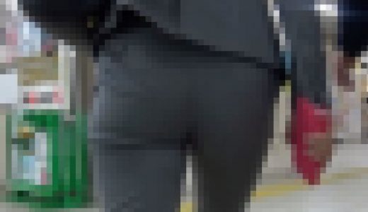 肉尻パンツスーツOL様の肉厚HIP!