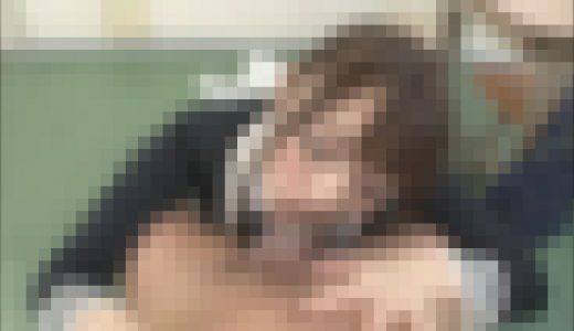 こ、これは挑発ですか！？わざとパンティー見せつけてるんですか？！　02