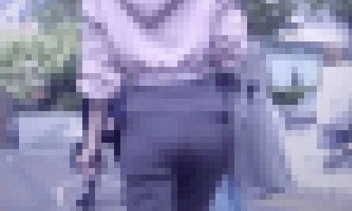 ジム帰りのスタイル抜群超絶美人セレブがピタピタのジョガパン履いて美尻をプリプリさせて歩いてるよ