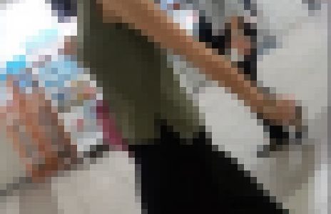 爆乳が揺れている！美人OLの乳！