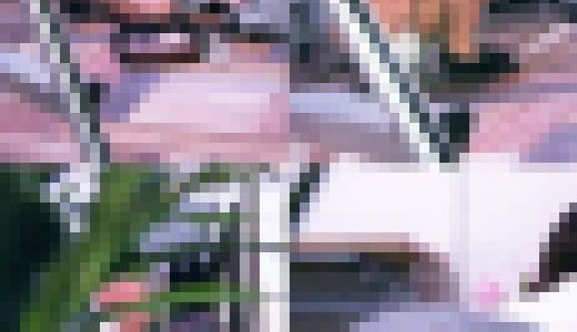 バレちゃった・・・　新卒OLさんお仕事そっちのけの大胆開脚
