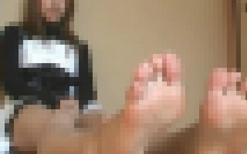 【CF】足裏を見せる女 #133 GLD-036-01