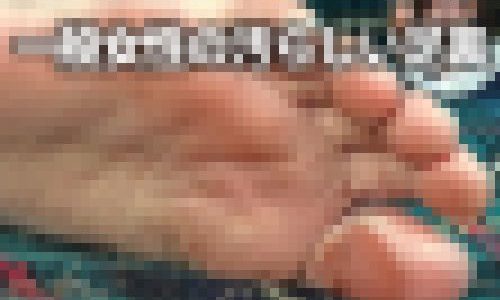 一般女性の汚らしい足裏