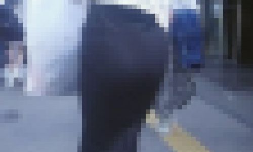 エゲつない美爆尻の清楚お嬢様系美女がタイトスカートパンパンにさせて歩いてるよ